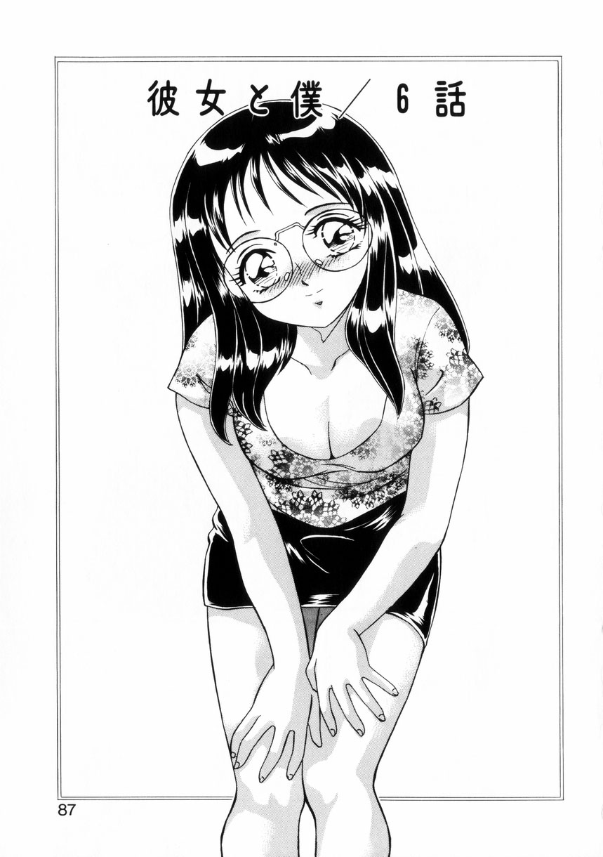 こっそり隠れながらエッチしちゃう巨乳のメガネお姉さん…乳首舐めやクンニをされてトロ顔で生ハメ中出しいちゃラブセックス